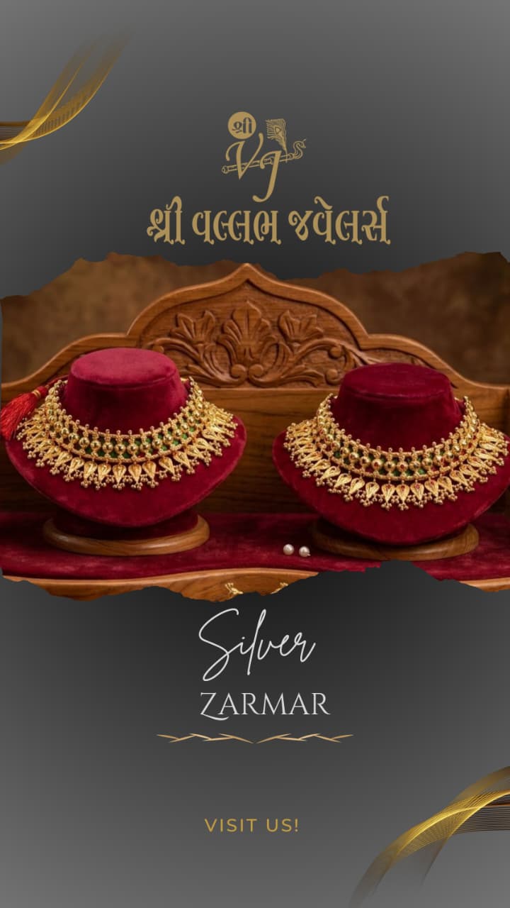 Elegant gold jewellery displayed at Shree Vallabh Jewellers, Mandvi
